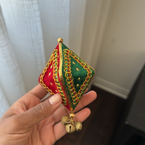 5 Indian ornaments for Diwali or Christmas - Picture 2 of 2